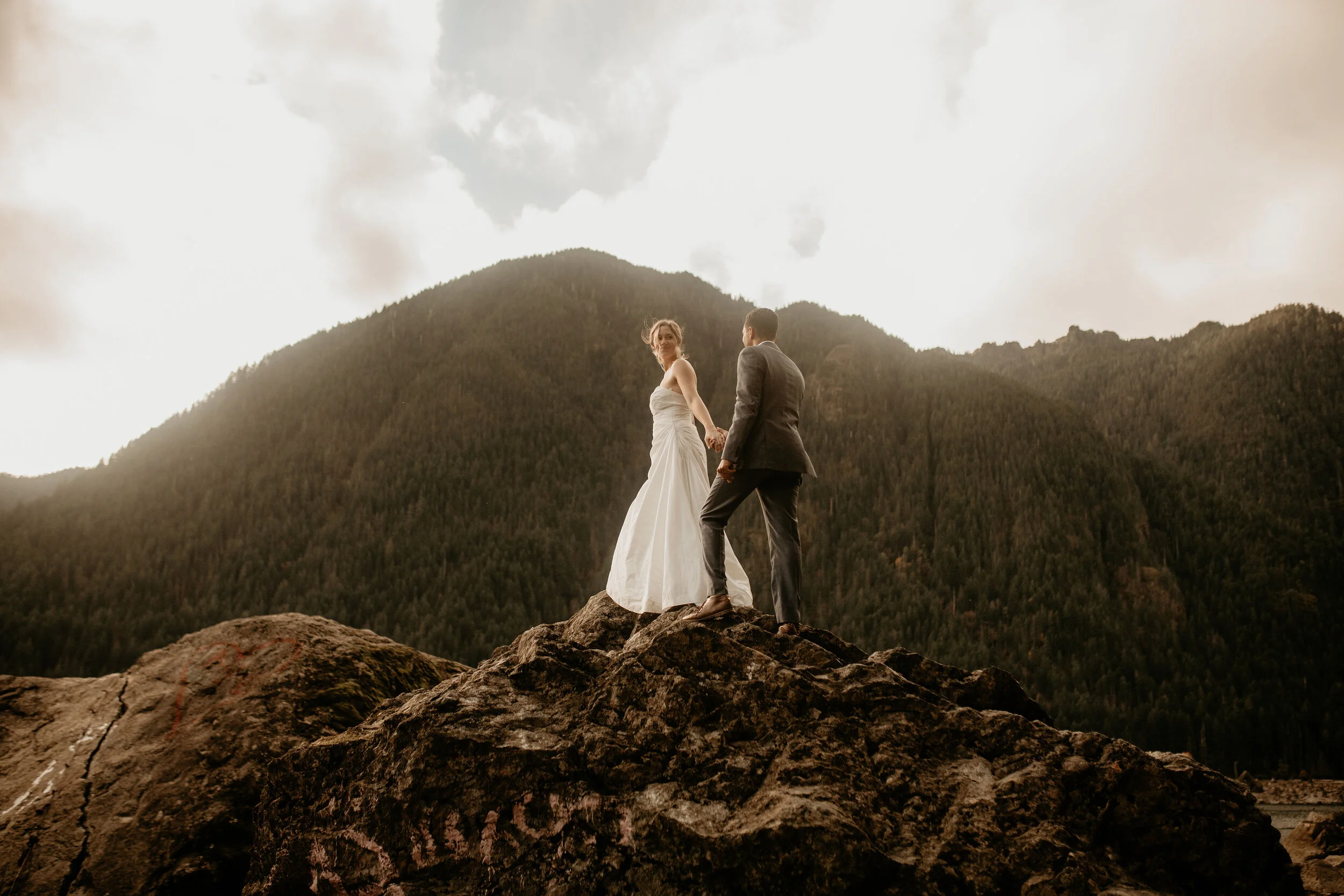 Breeanna-lasher-photography-lake-cushman-elopement-adventurous-boho-bohemian-111.jpg