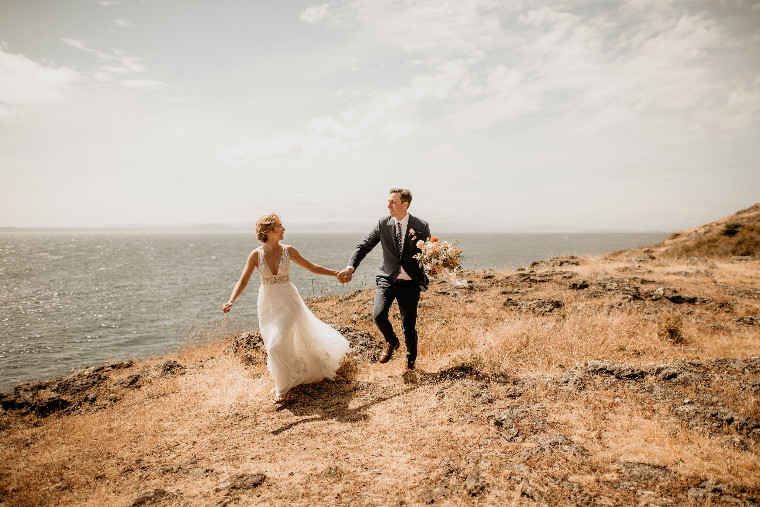 San-Juan-Island-Elopement-First-Look-109.jpg