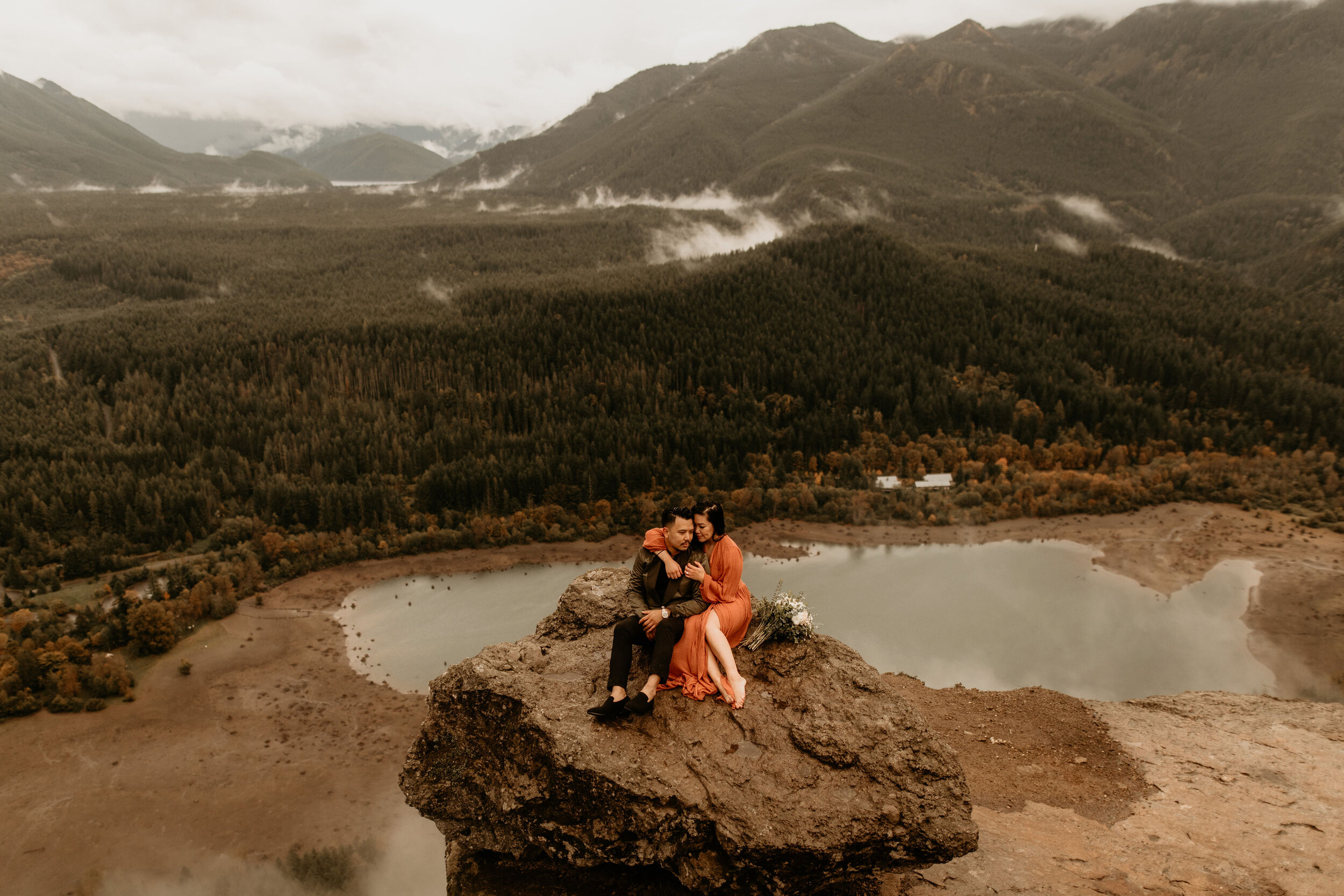Rattlesnake-lake-engagement-photos-73.jpg