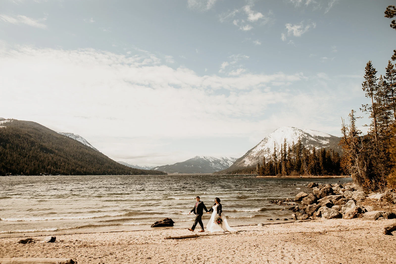 Leavenworth-Wenatchee-state-park-elopement-photographer-BreeAnna-Lasher-128-399_websize.jpg