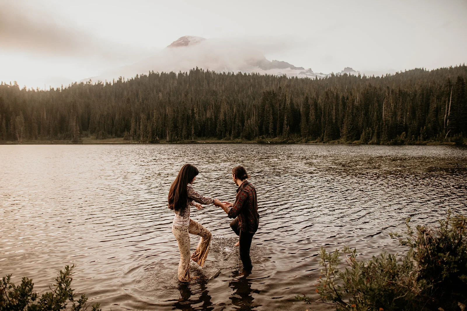 mount-rainier-reflection-lake-engagement-photographer-breeanna-lasher-178_websize.jpg
