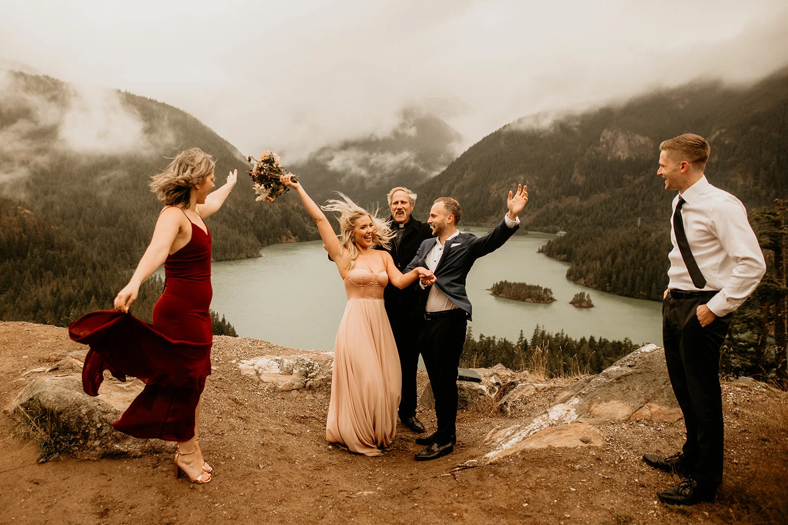 Diablo-lake-elopement-Photographer-BreeAnna-Lasher-99_websize.jpg