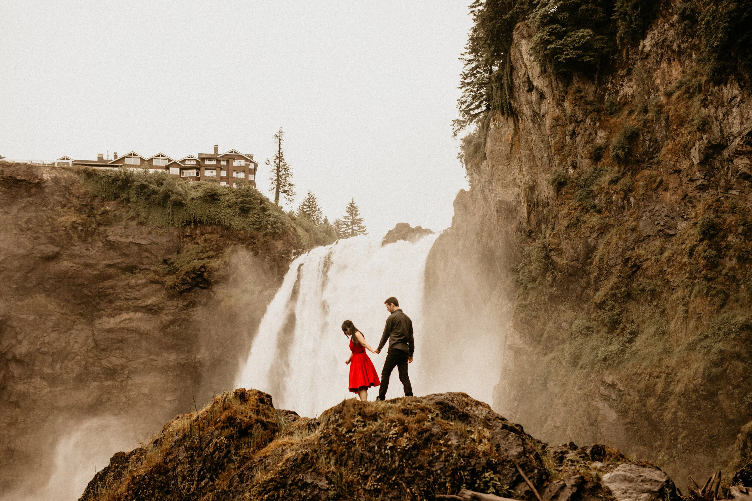 snoqualmie-falls-elopement-photographer-breeanna-lasher-99.jpg