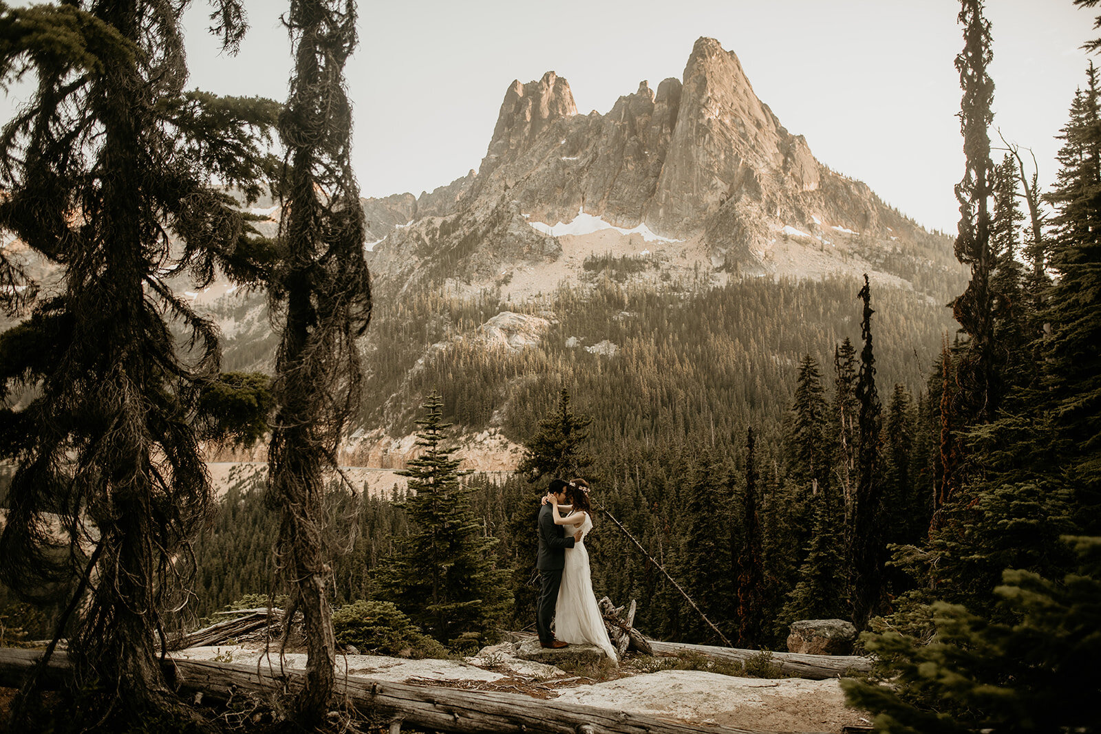 north-cascades-national-park-elopement-photographer-BreeAnna-Lasher-11_websize.jpg