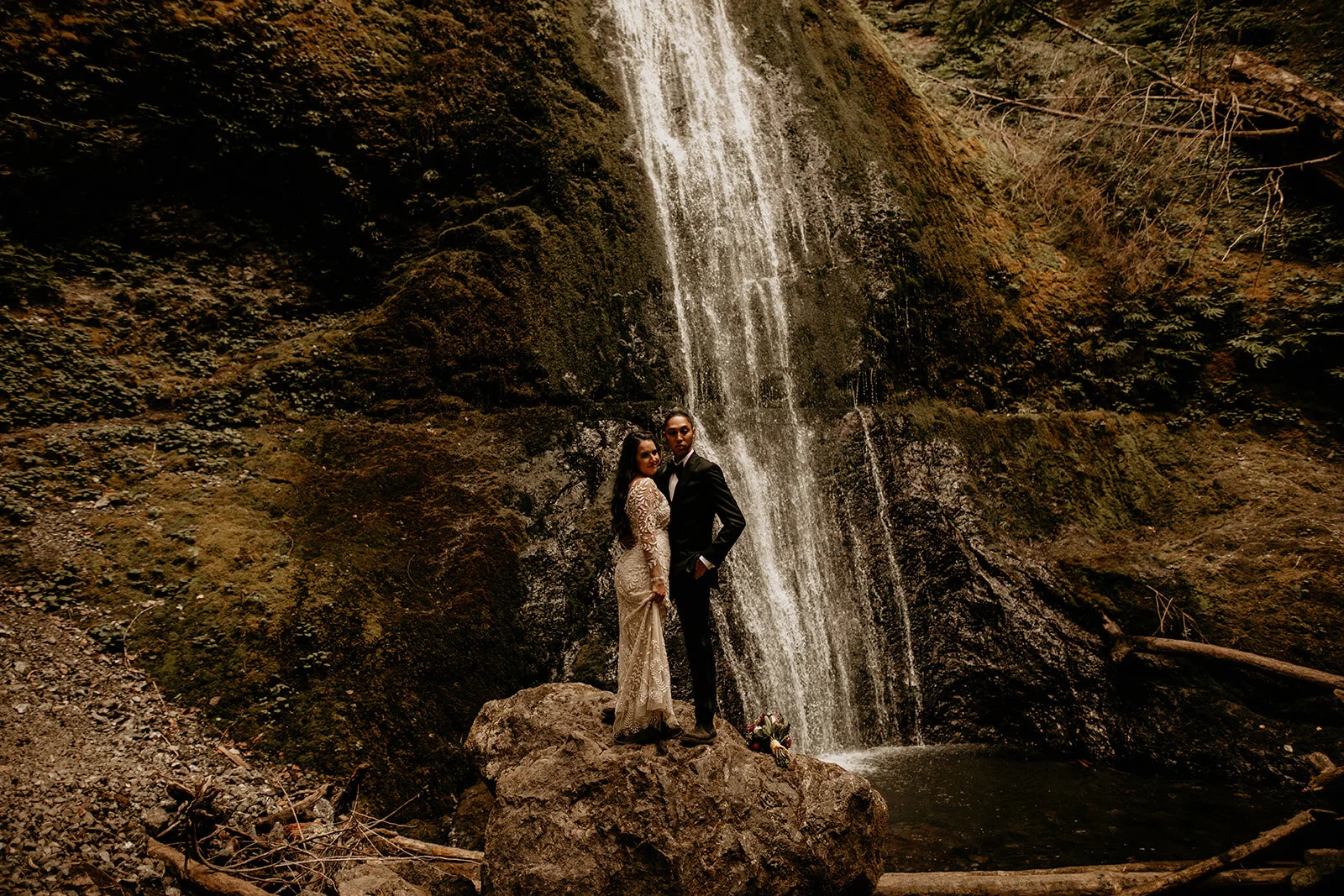 Lake-crescent-marymere-falls-elopement-photography-breeanna-lasher-Portriats-112_websize.jpg