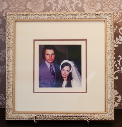 29_wedding-photo-white-shabby-ornate-framing.jpg