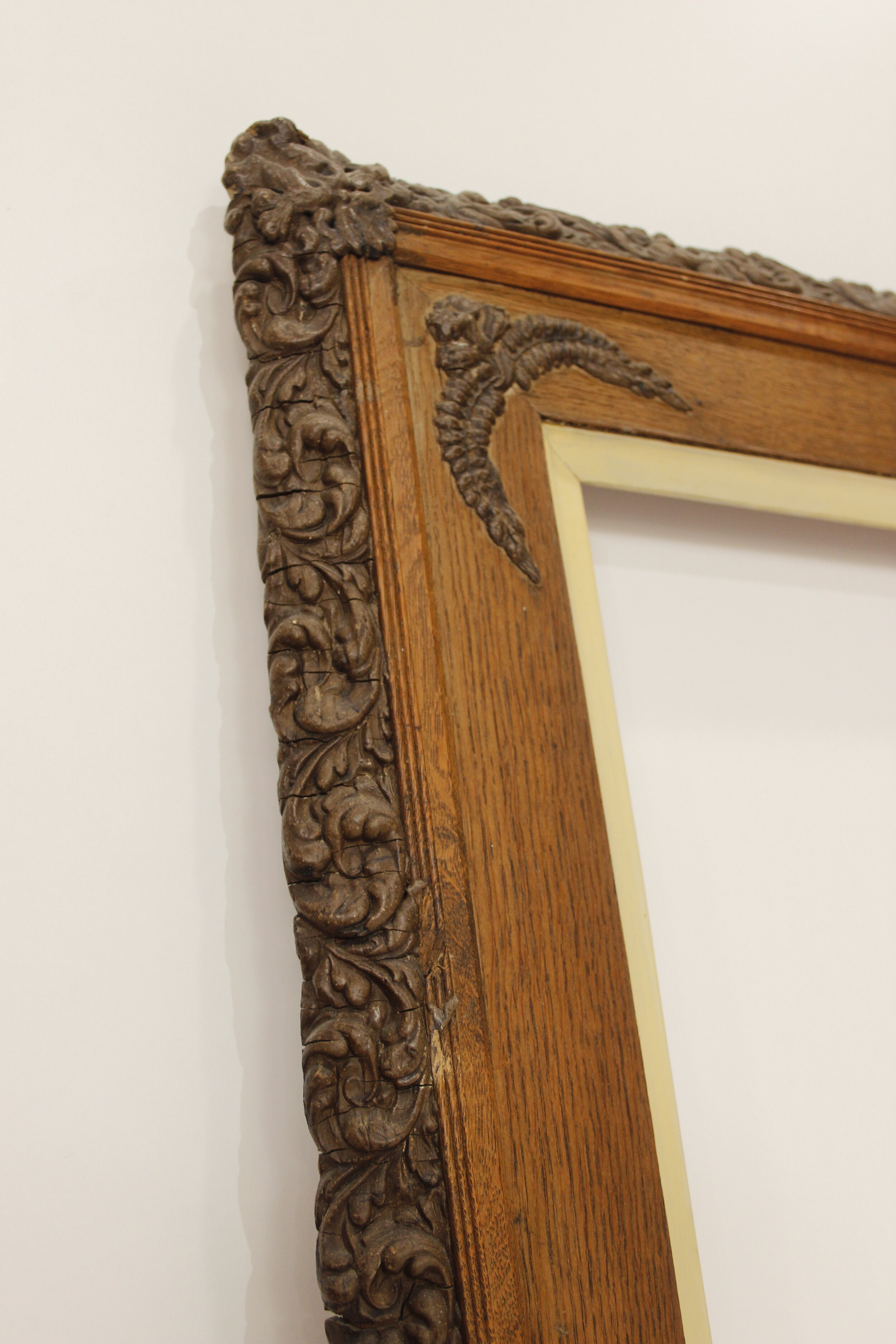 Stunning Victorian Antique Oak frame 