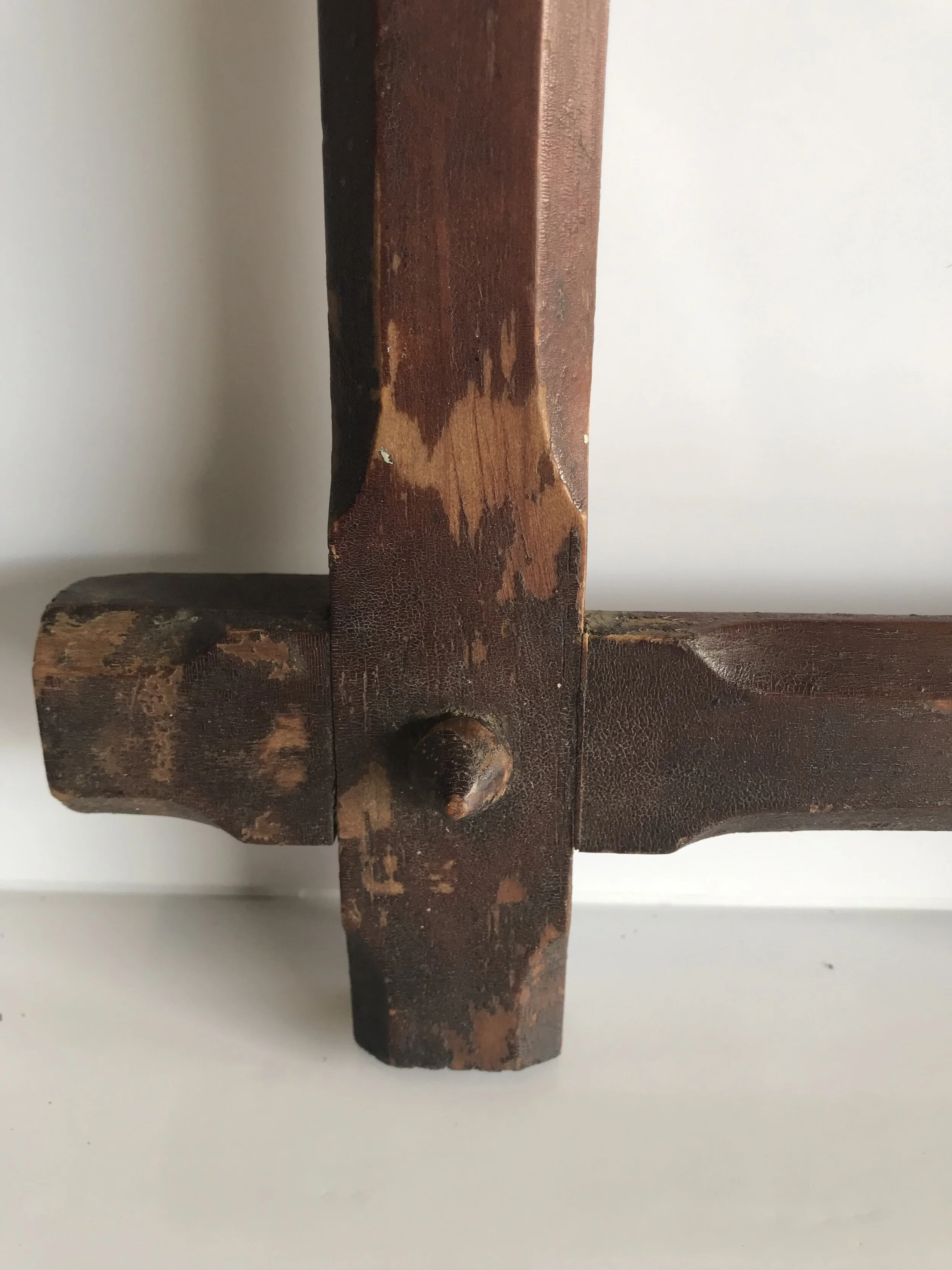 Late 1800's Crossed Corner Frame