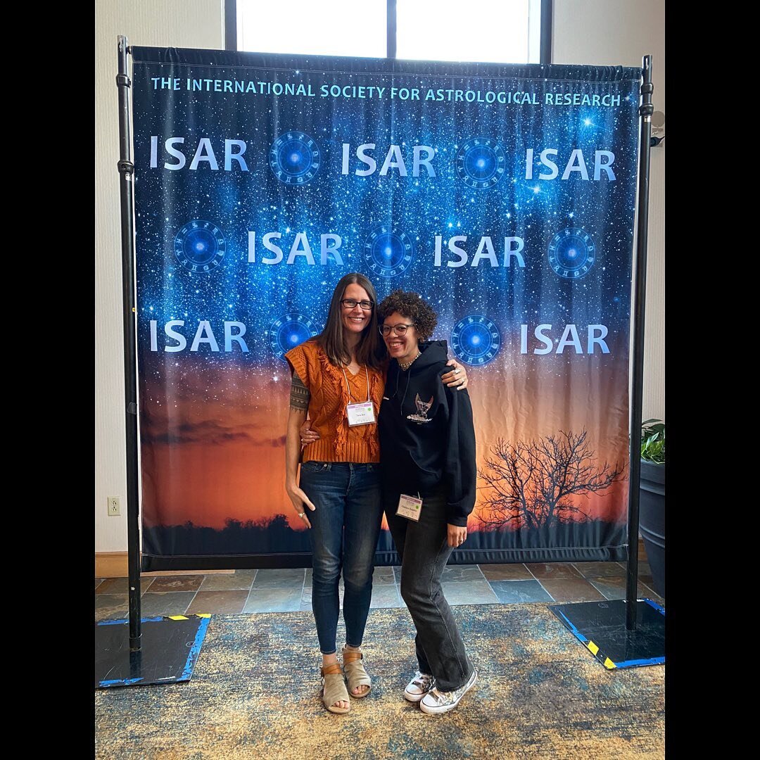 Shout out to @taraaal, who I was attached at the hip to at @isar2022conference 

YES, we are both Cancer suns and we routinely ate at @smashburger across the street every single day of the event. And we literally live down the street, three minutes, 