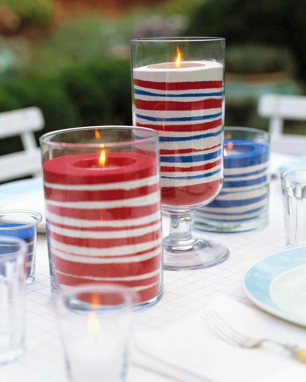 These simple sand candles are a great last minute decoration that the kids will love to help out with and the adults will admire. Check out the how-to at marthastewart.com, here .