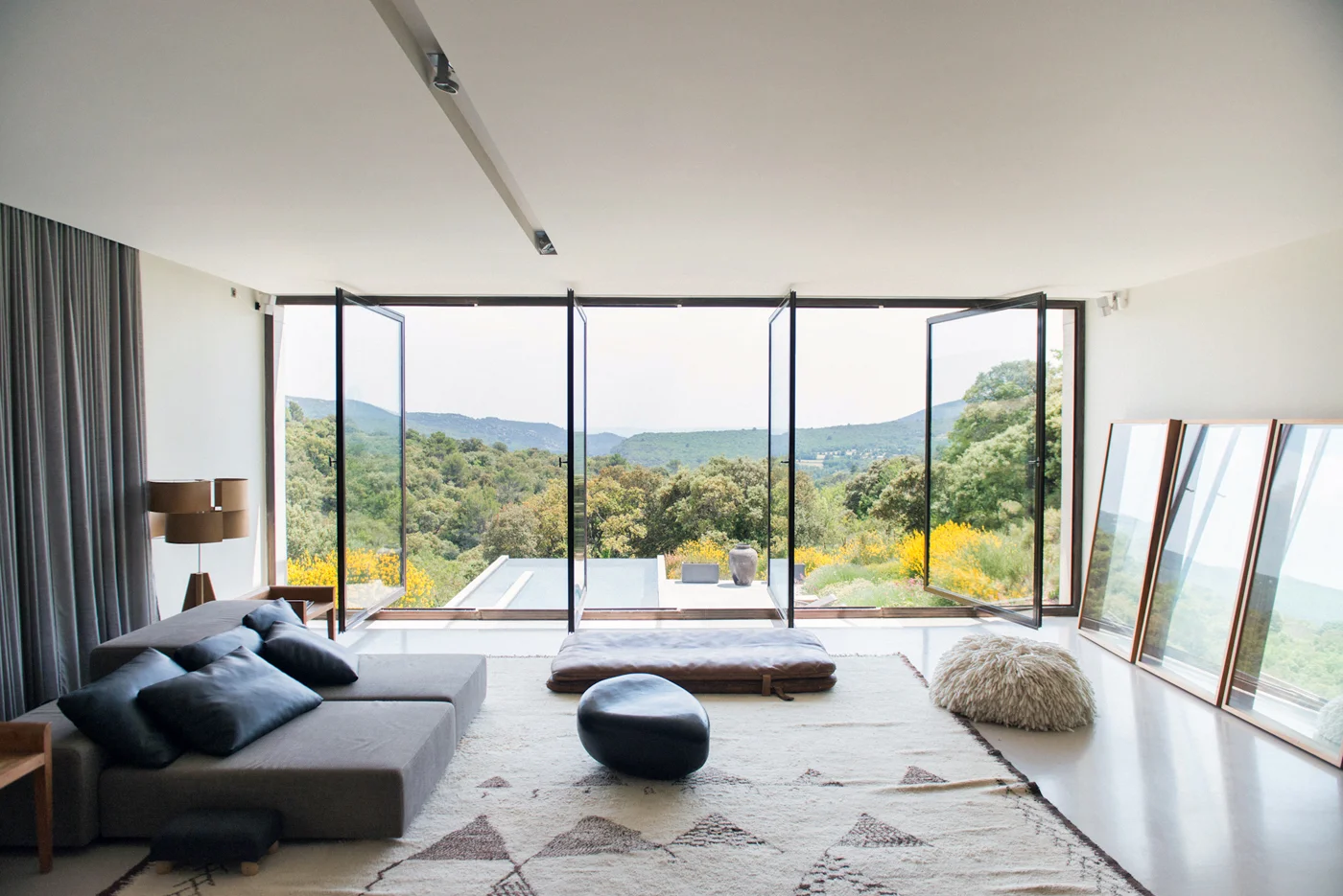 ThePerfectHideaway_Modern Chateau05.JPG