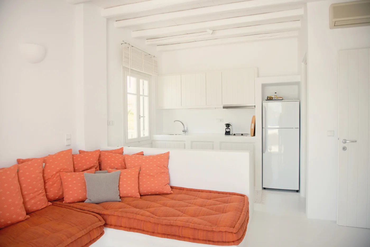 ThePerfectHideaway_Kapetan Tasos06.JPG
