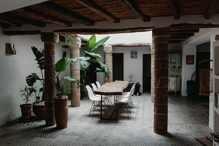 ThePerfectHideaway_5Columns08.jpg