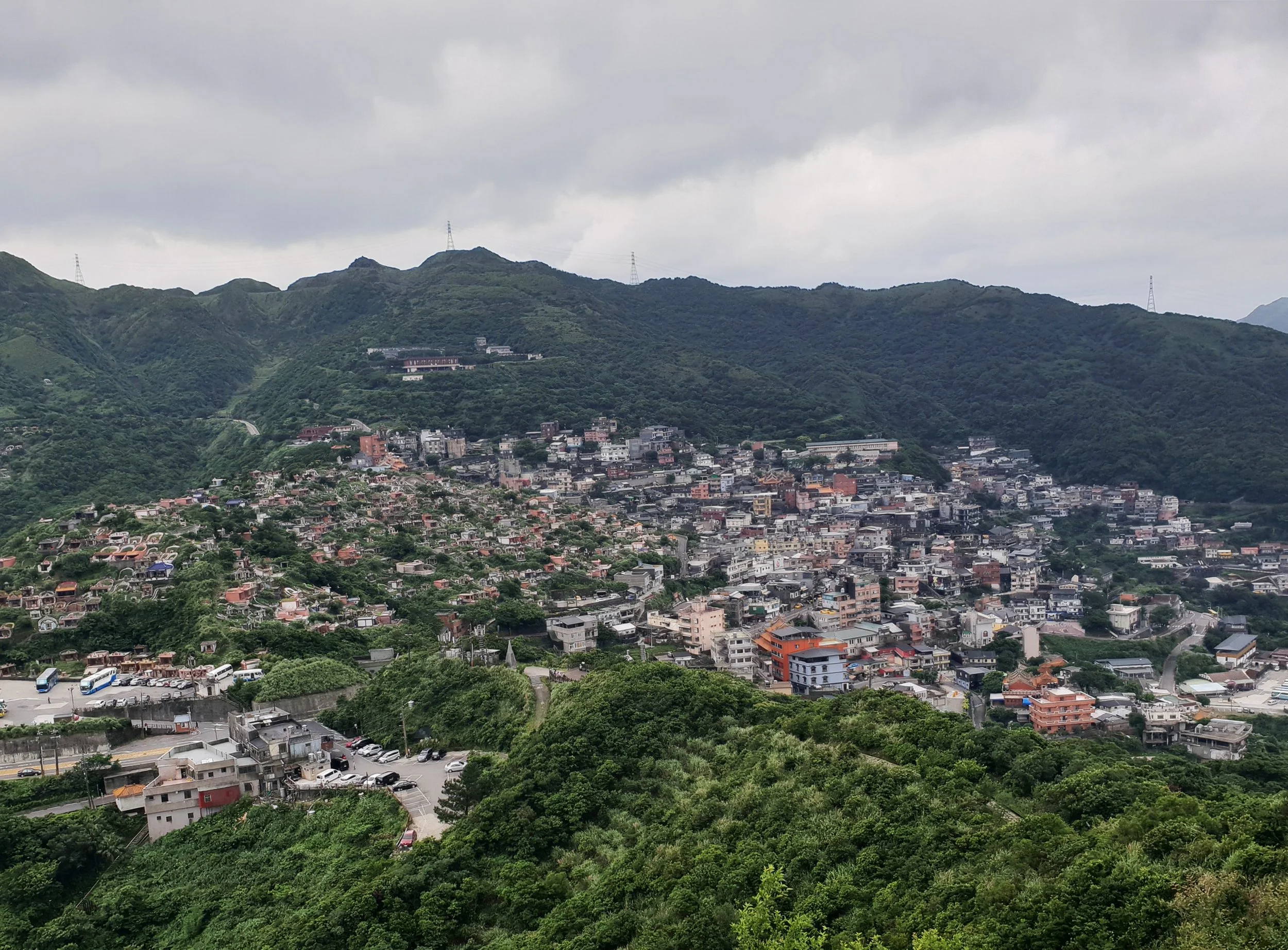 Jiufen town and its large cemetery