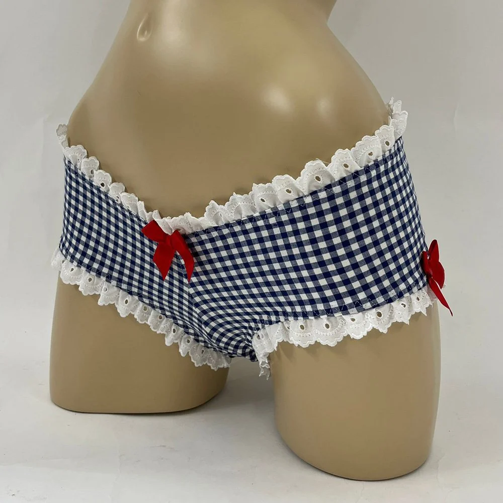 gingham-frilly-shorts2.jpg