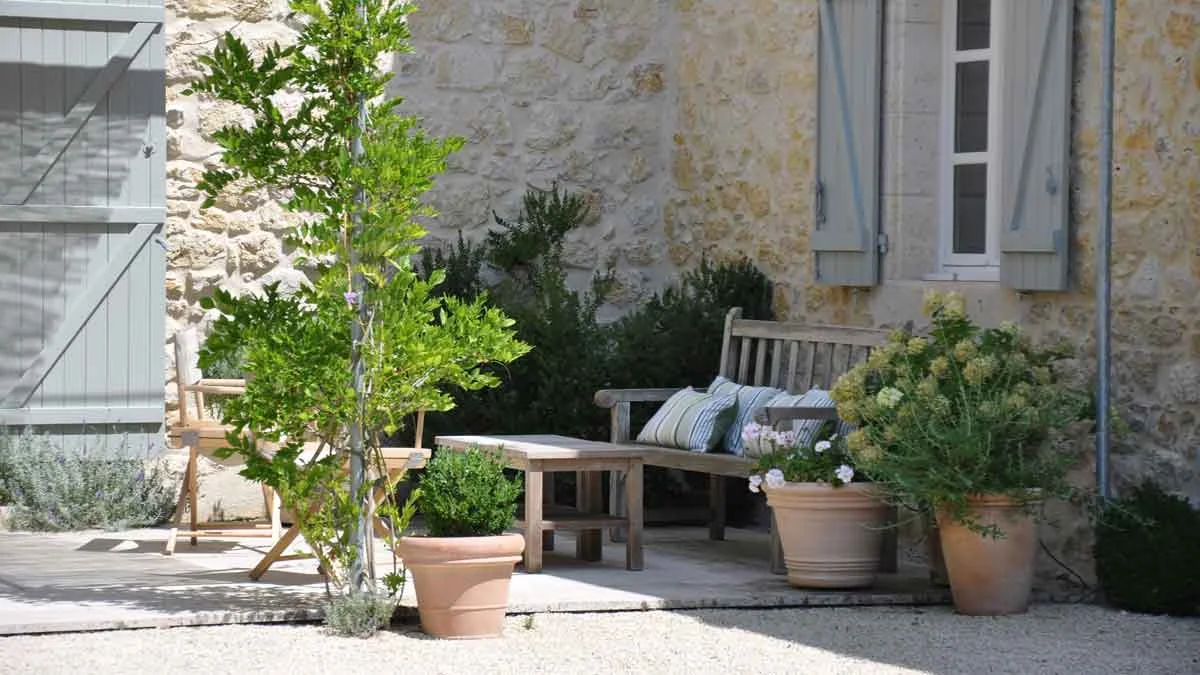 terrace-02.jpg