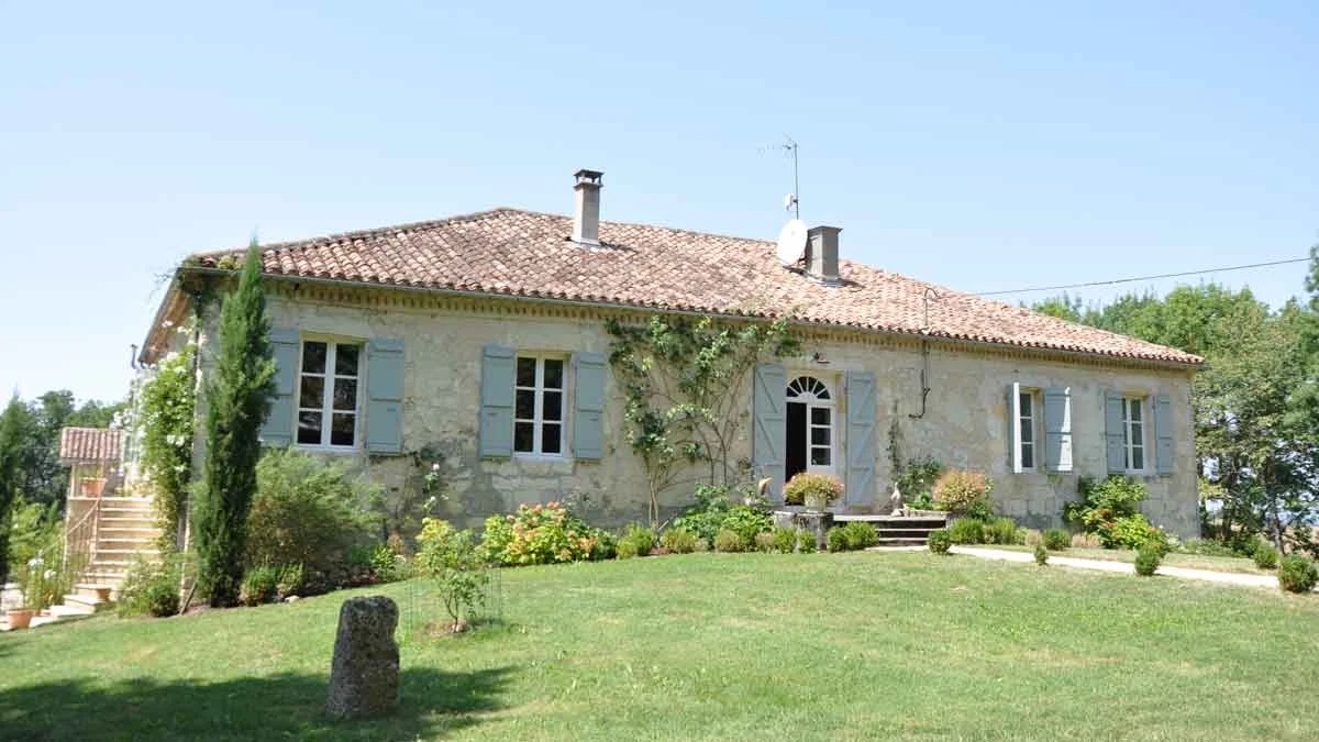 house-front-01.jpg