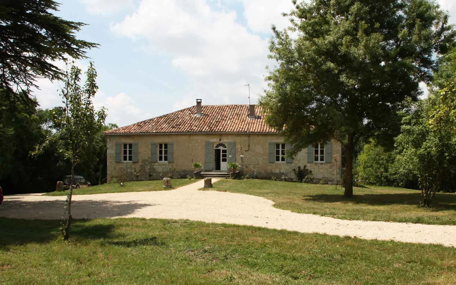 house-front-04.jpg