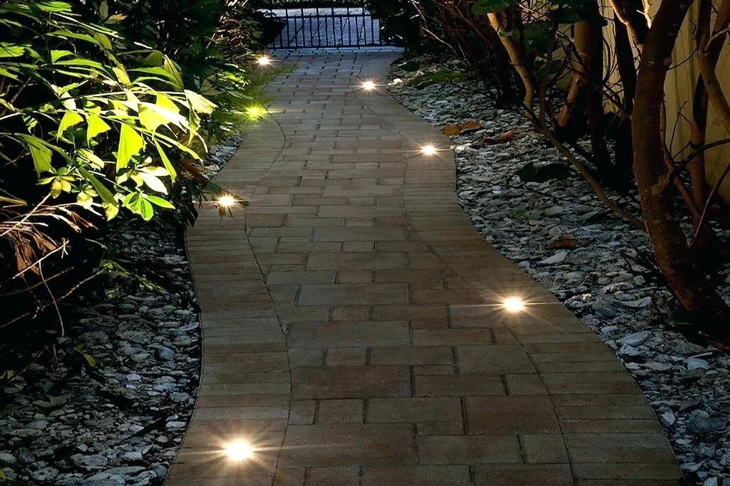 Illuminate Your Outdoor Living Space with Creative Landscape Lighting ...