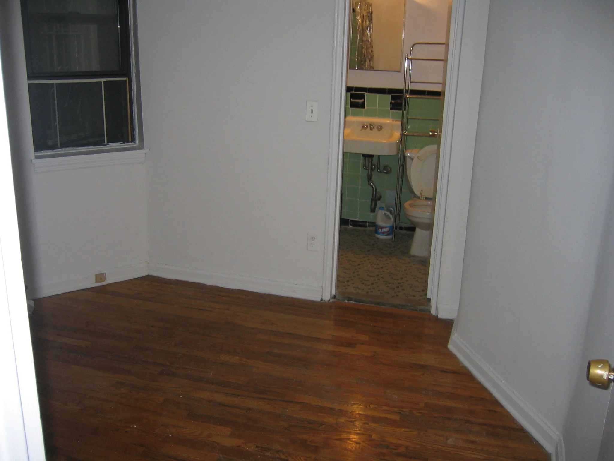 308 e 90th 4D 005.jpg