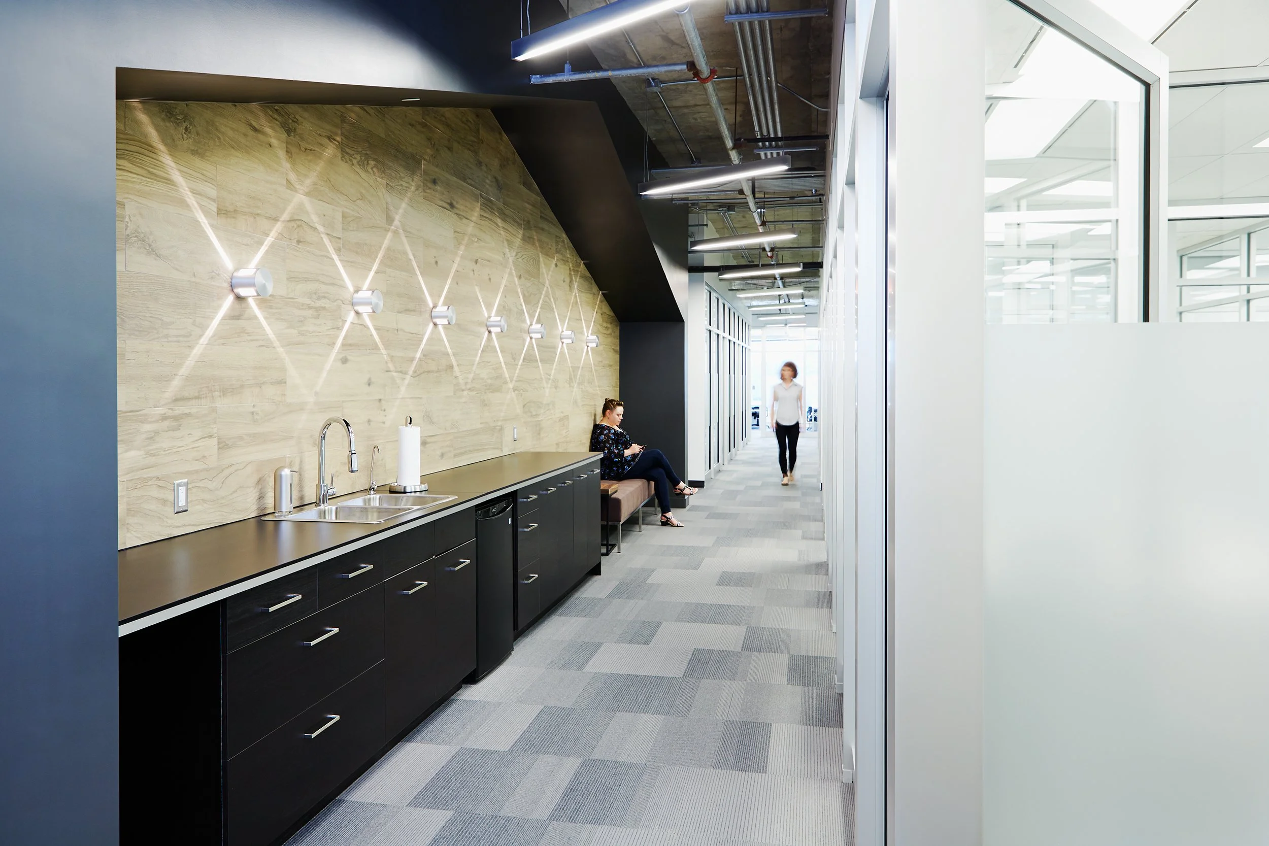 WorkplaceOne10_06.jpg