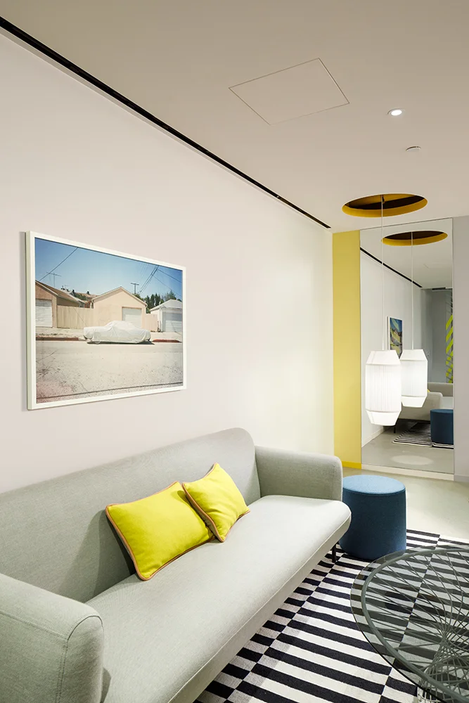 Broadway Spec Suite 04.jpg