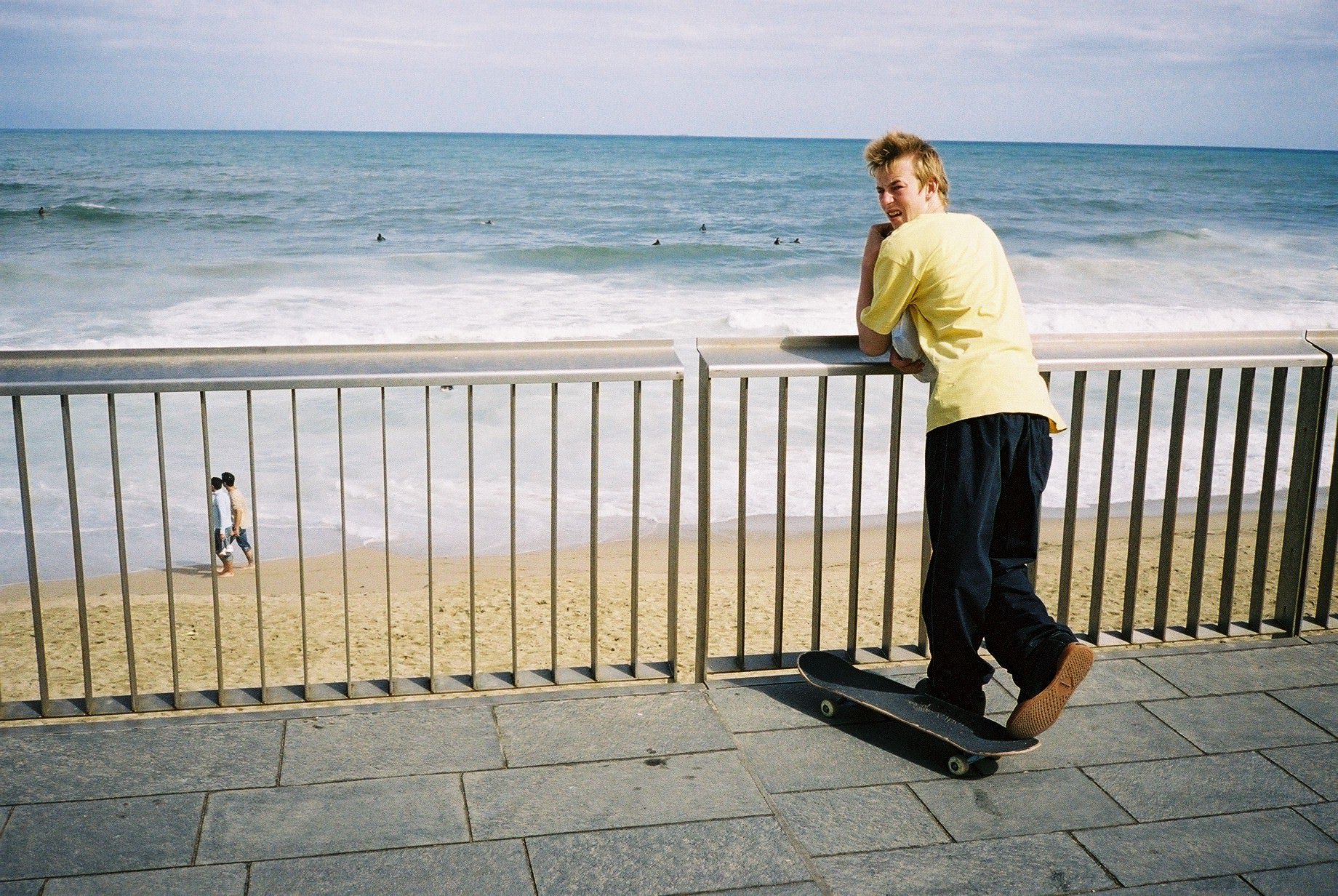  Fifty-Fifty Skateshop Team in Barcelona  