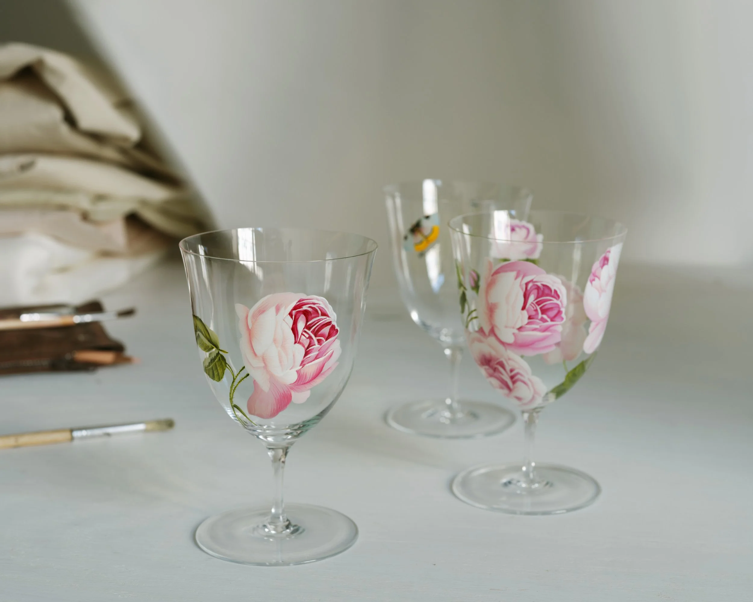  Moda Operandi,    Art Direction: Juliana Cala.  Photo Production: Jackie Ladner.  Style: Rebecca Bartoshesky.                     