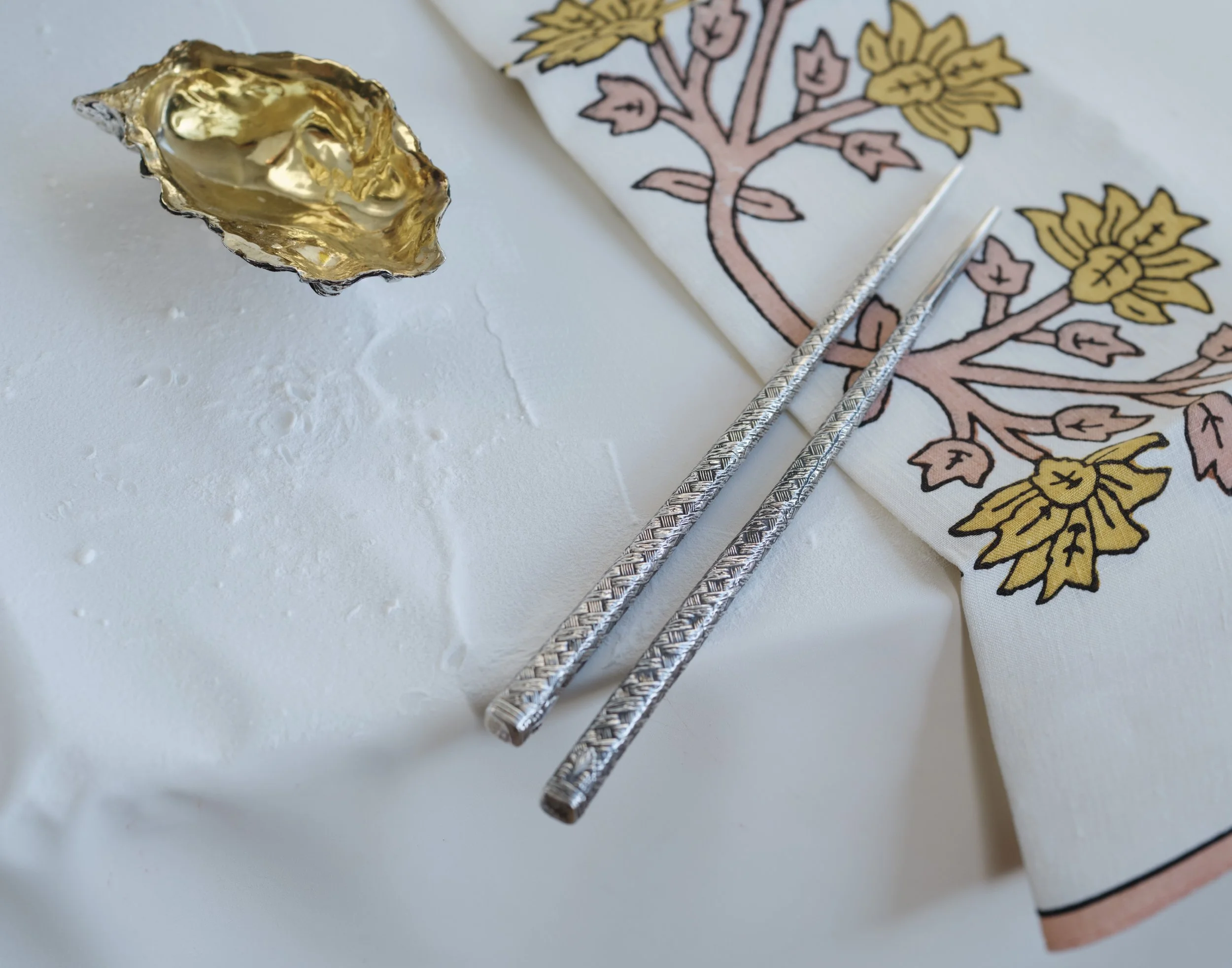  Moda Operandi,    Art Direction: Juliana Cala.  Photo Production: Jackie Ladner.  Style: Rebecca Bartoshesky.                     