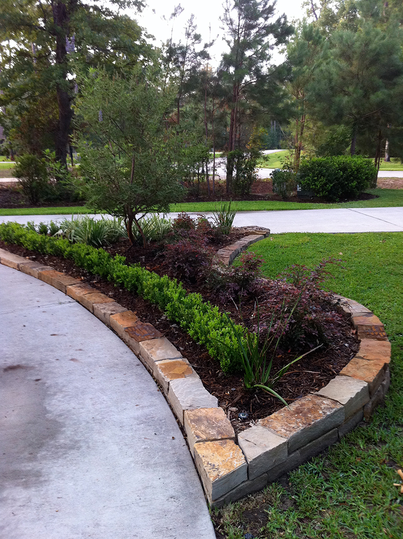 the-woodlands-houston-tx-conroe-woodforest-montgomery-best-landscaper-landscape-design-landscape-installation-lawn-service-maintenance-drainage-irrigation-stone-beds-new-fertilization.jpg