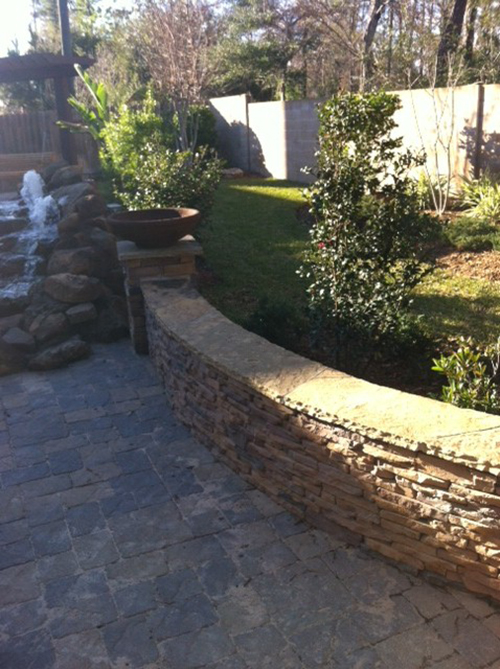dry-stack-ledge-stacked-cultured-stone-seating-retaining-wall-walls-custom-built-build-builder-designer-design-paver-patio-woodforest-best-top-the-woodlands-houston-spring-magnolia-conroe-montgomery-cypress.jpg