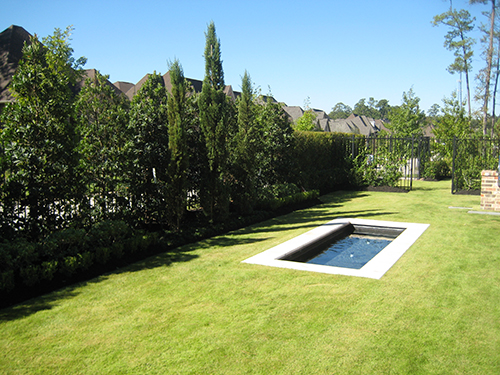 water-feature-fountains-the-woodlands-zoysia-modern-contemporary-landscape-design-envy-houston.jpg