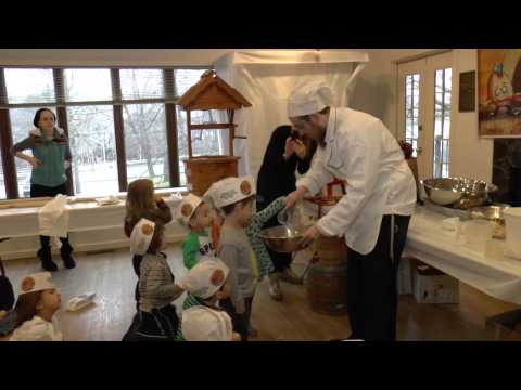 Making Matzah at Chabad