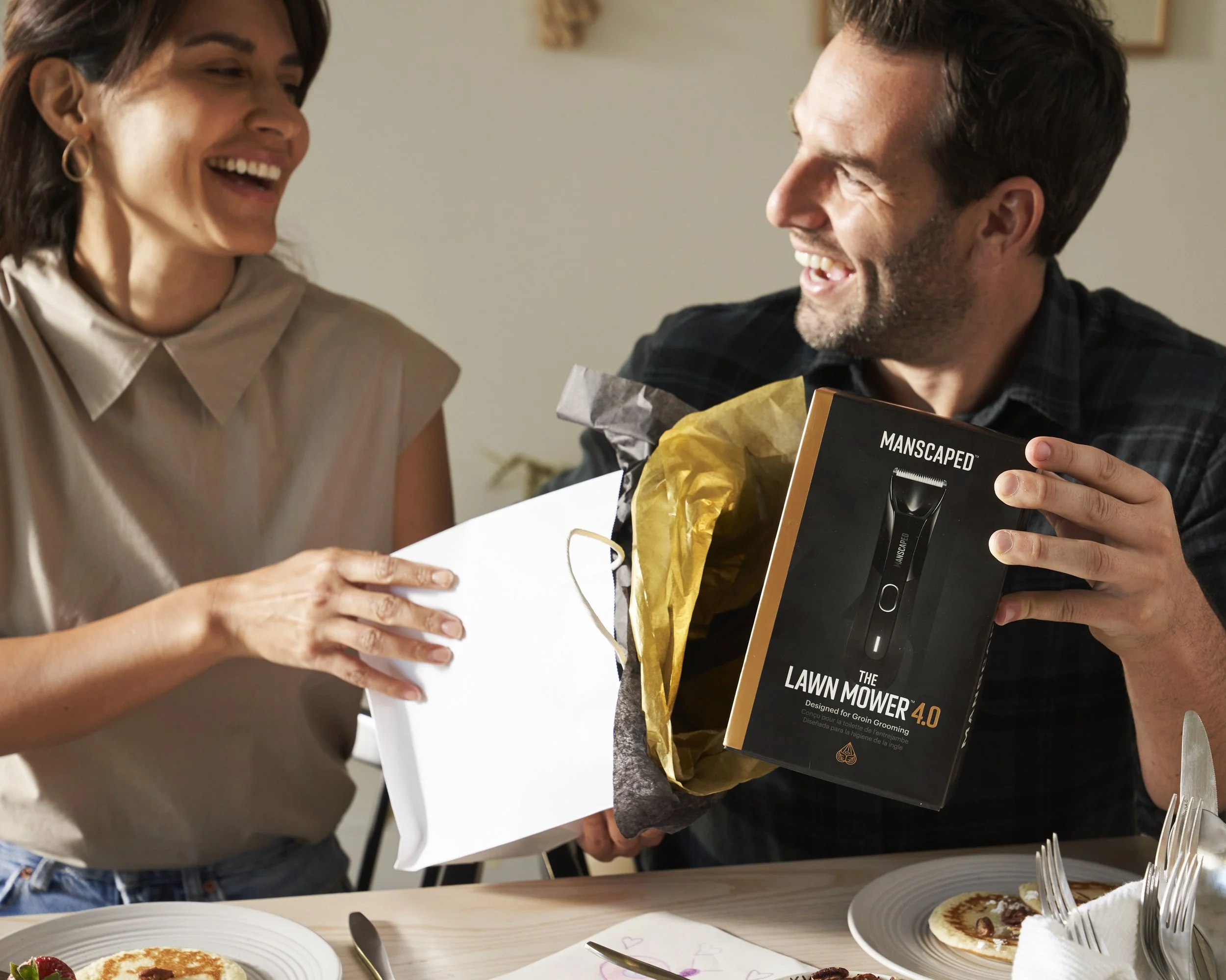 VWH_MS_DiningCouples_9982.jpg