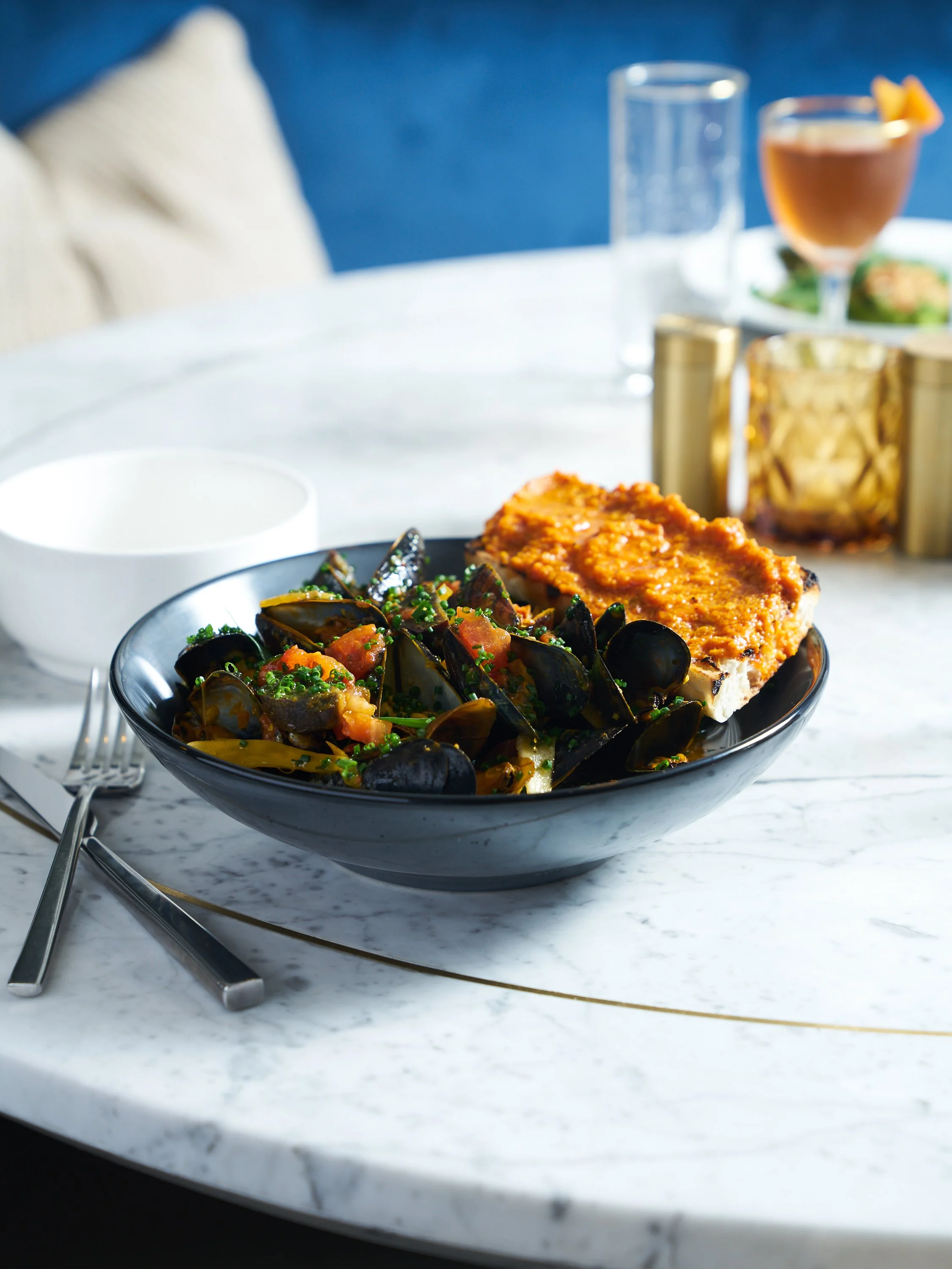THR_BistroJolie_Mussels_3784.jpg