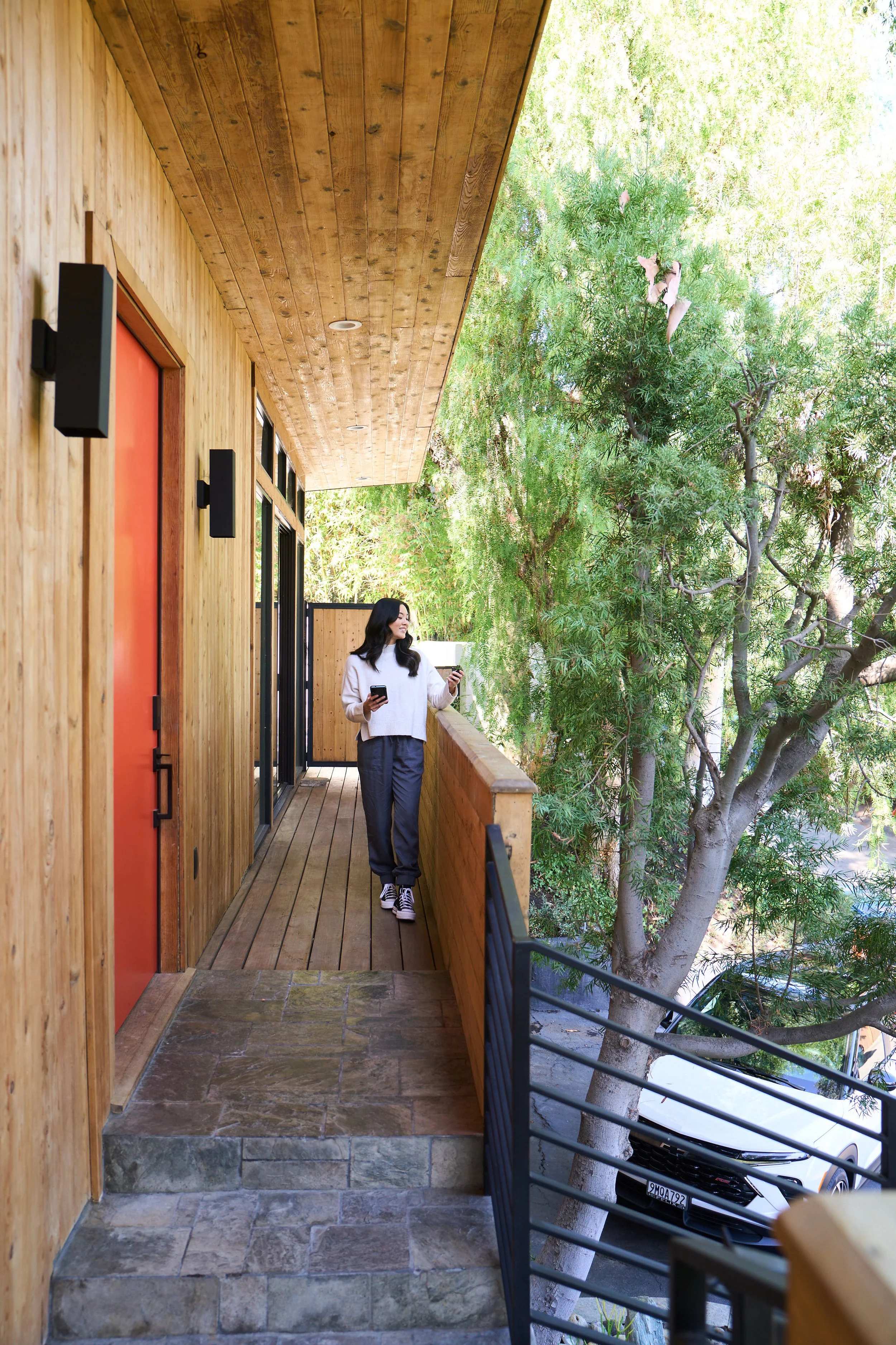 0927_VWH_CarGurus_Location1_exteriors25468.jpg