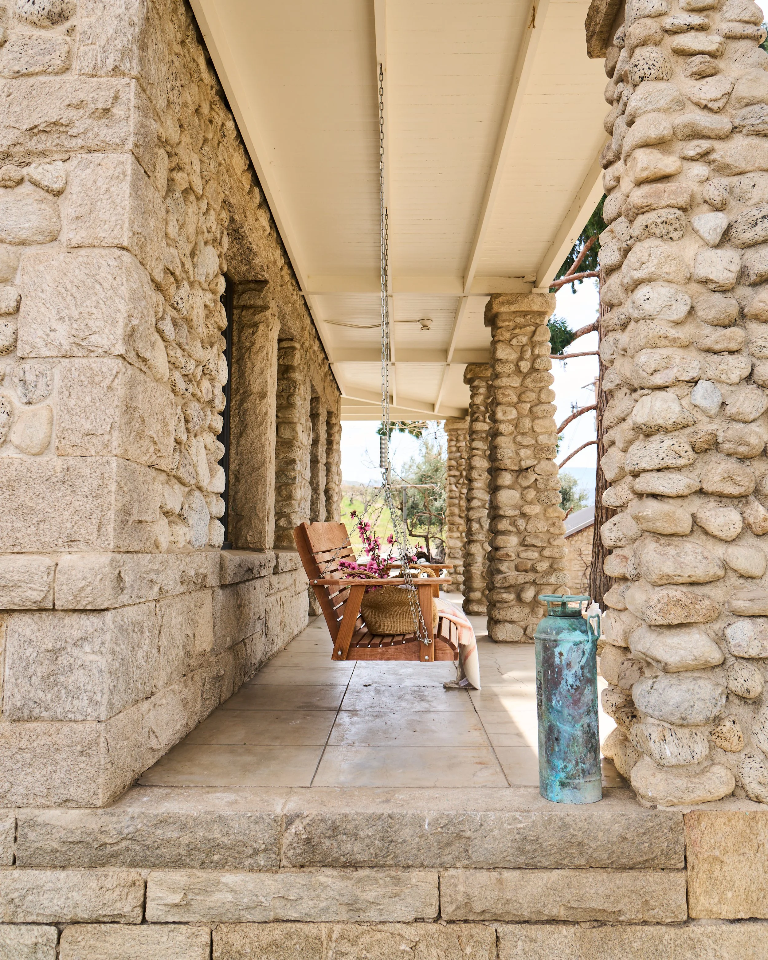 VWH_BloomRanch_Interiors_exteriors_0324_1049.jpg