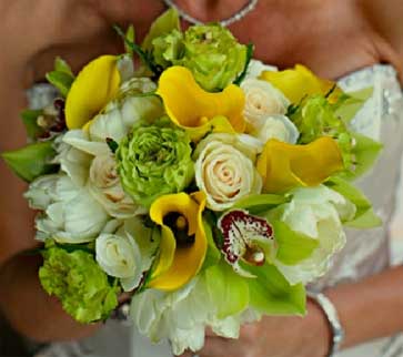 rose and yellow calla lily bridal bouquet.jpg