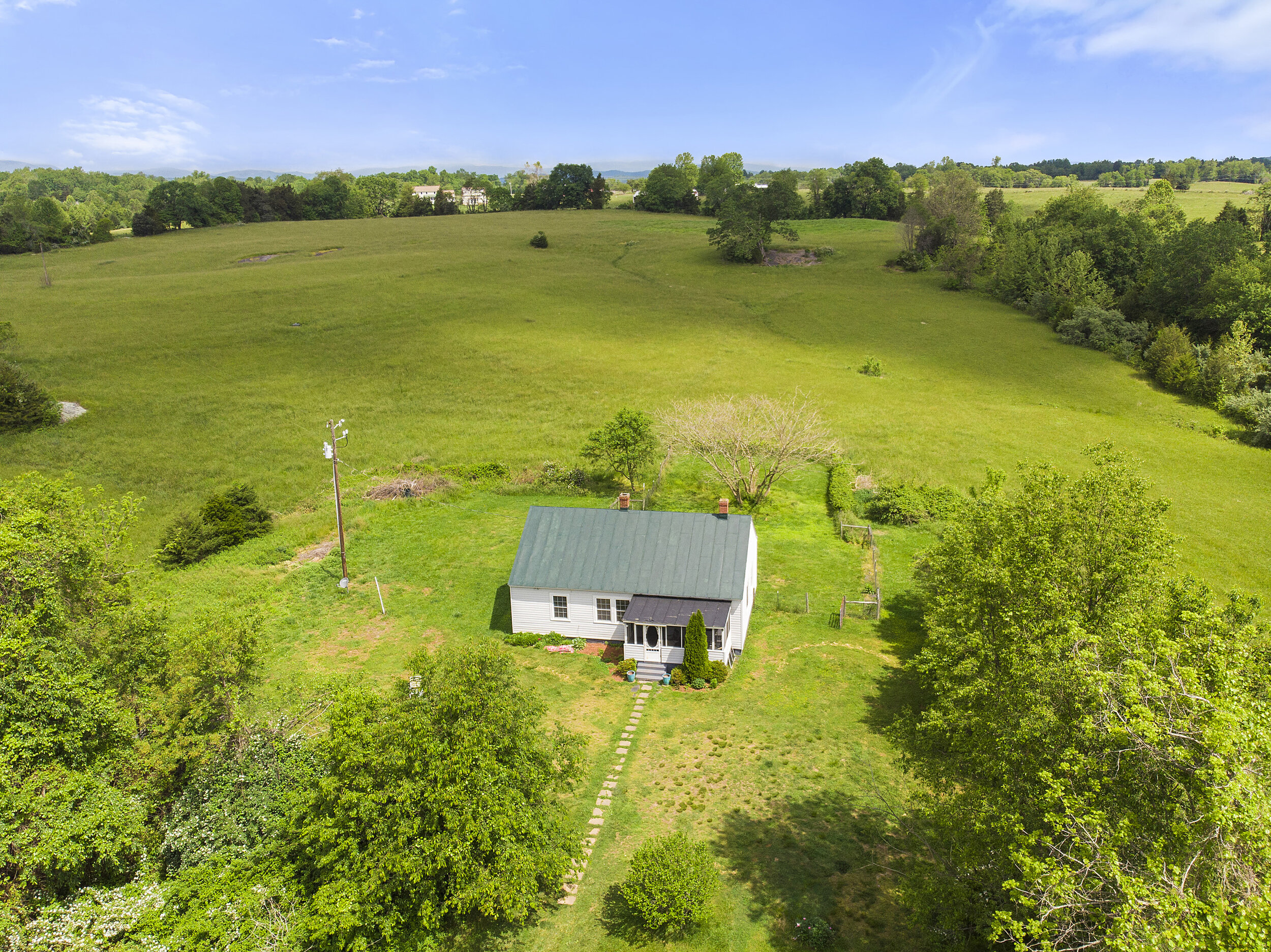 Cottage back yard.jpg