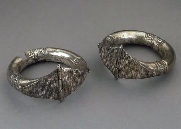 ring copy.jpg