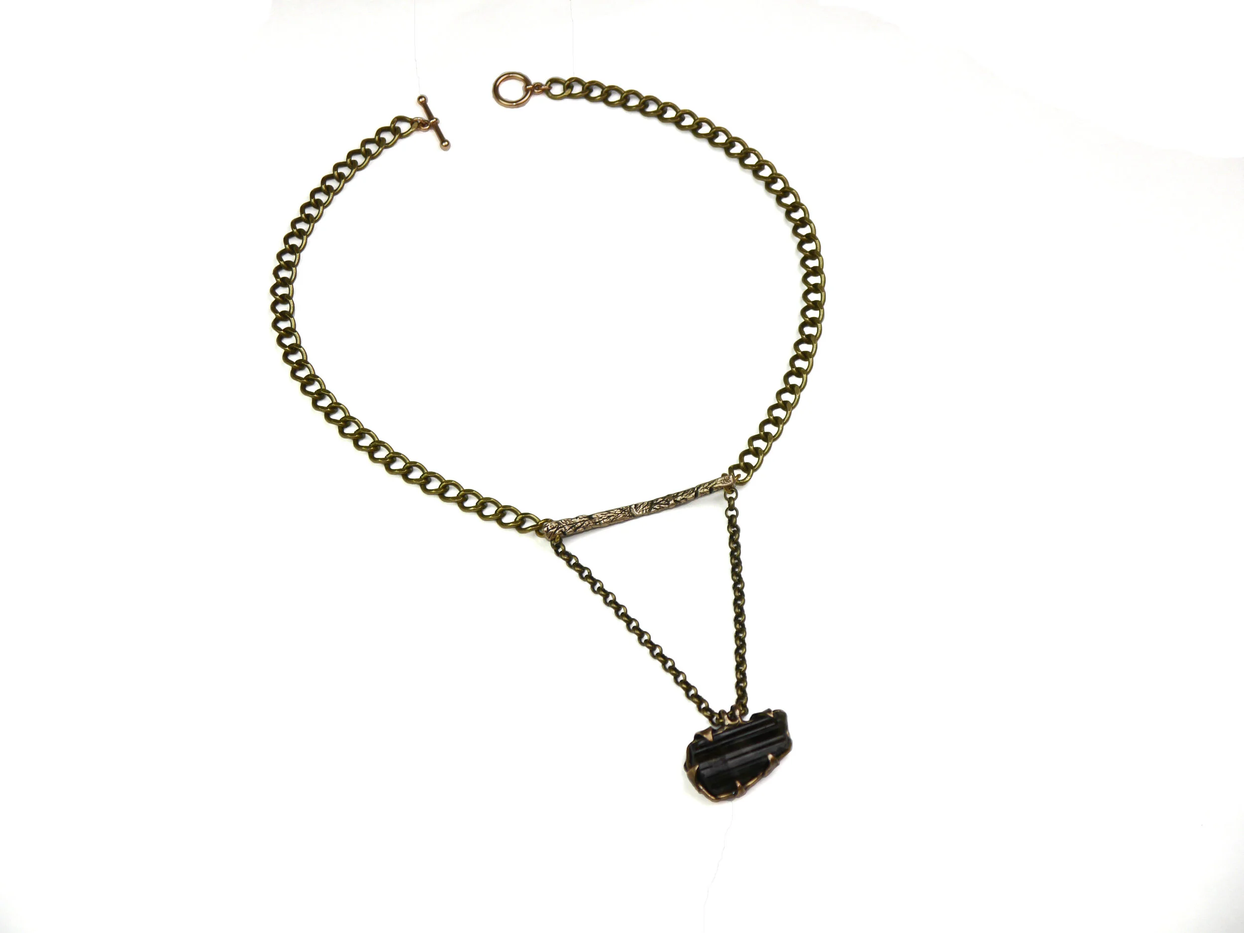 caitlin-cimino-sustainable-necklace-tourmaline