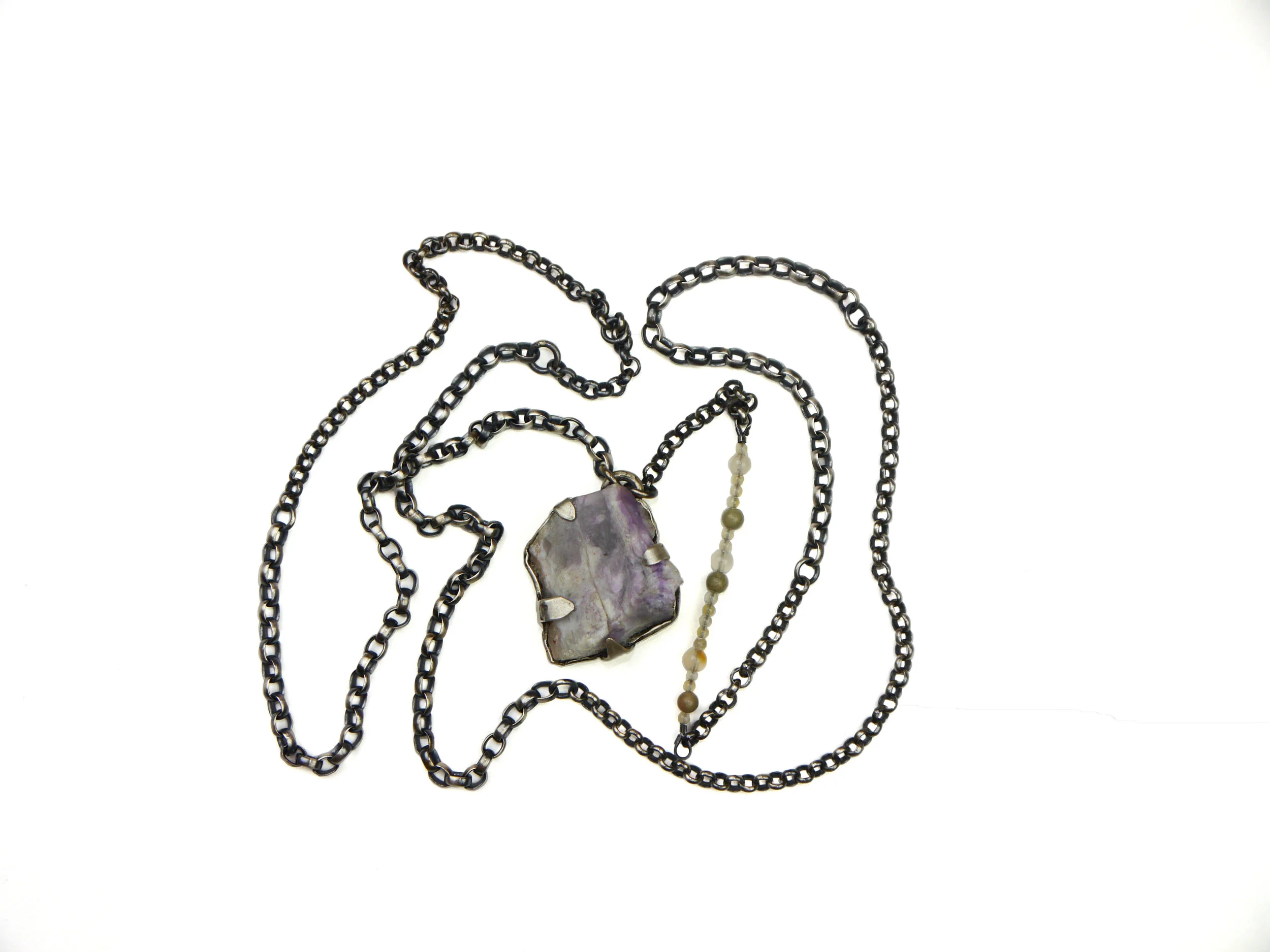caitlin-cimino-sustainable-necklace-amethyst