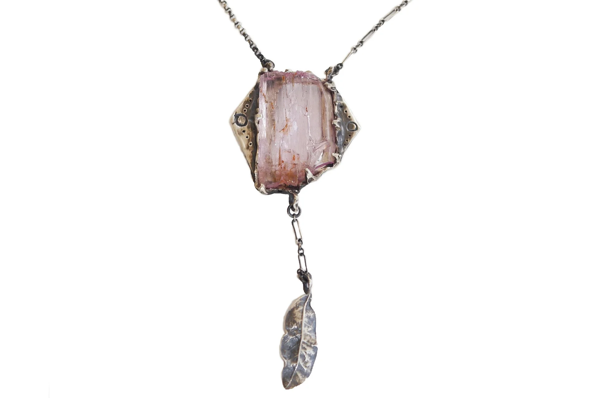 caitlin-cimino-silver-sustainable-necklace-kunzite