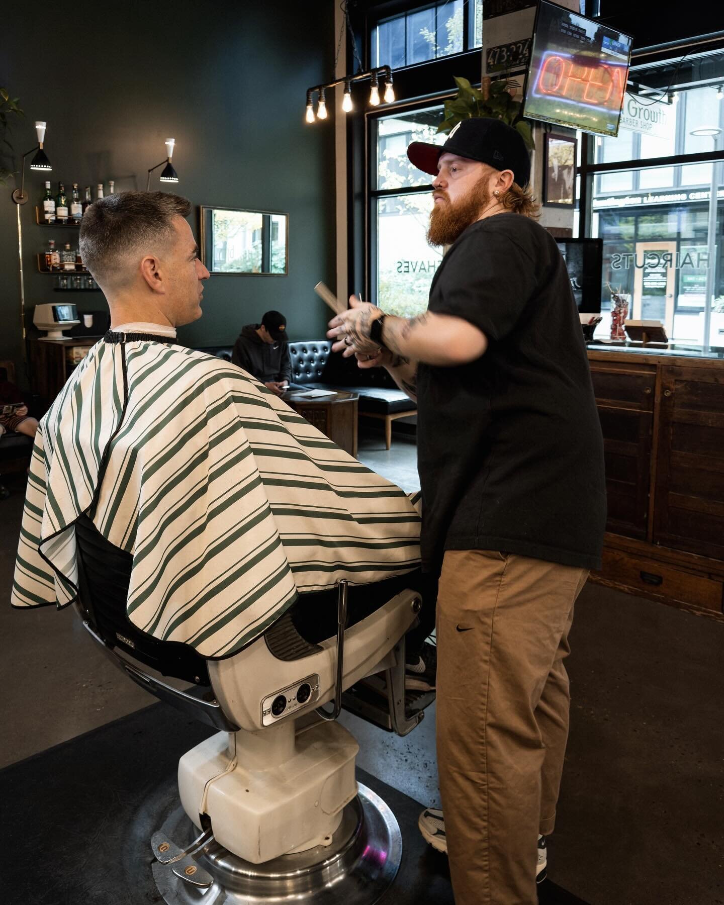 @the_last_cutpdx in action #barbershop #pdxbarber #barber #lakeoswego