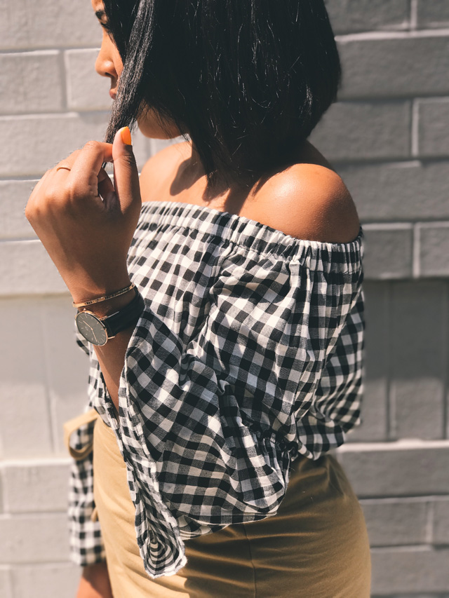 who-what-wear-collection-for-target-gingham-check-off-the-shoulder-blouse-ruffle-wrap-skirt-round-straw-handbag-5.jpg