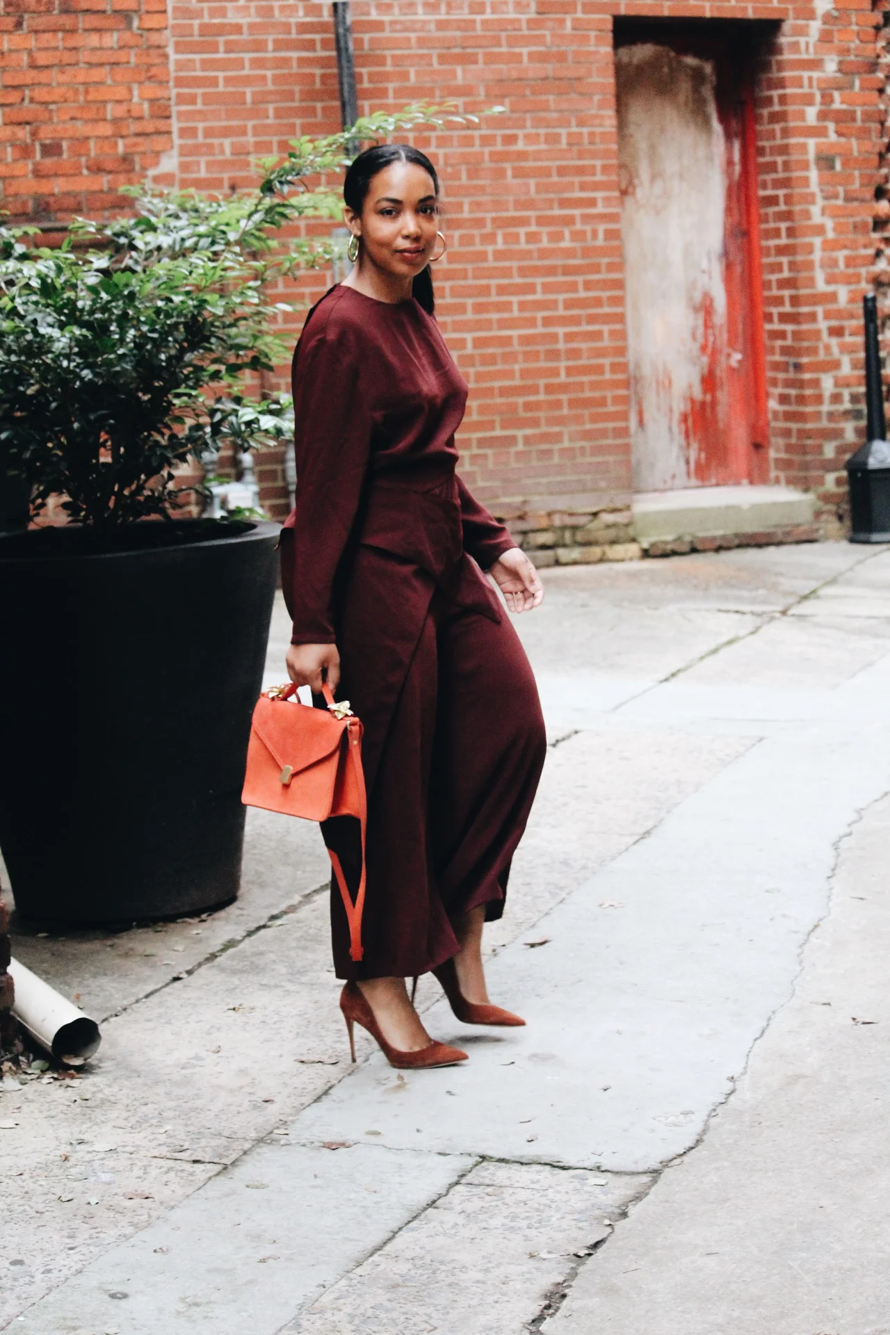 asos-white-jumpsuit-workwear-steve-madden-daisie-zara-suede-bag-1.jpg