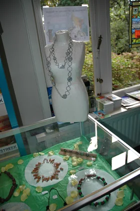 Dubbelglas Torhout: kunst in etalages: november 2009