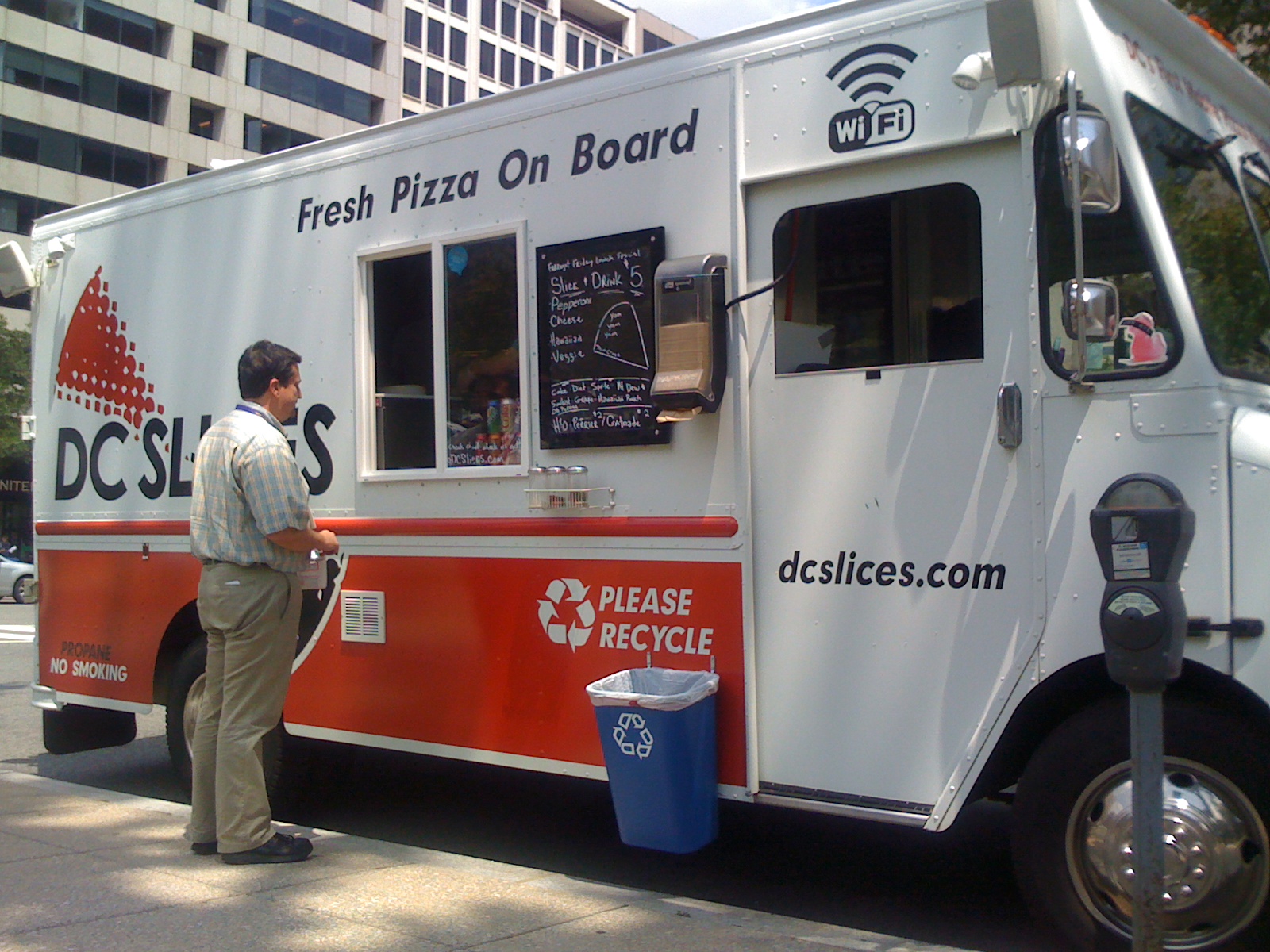 Product design: DC Slices vinyl wrap for food truck