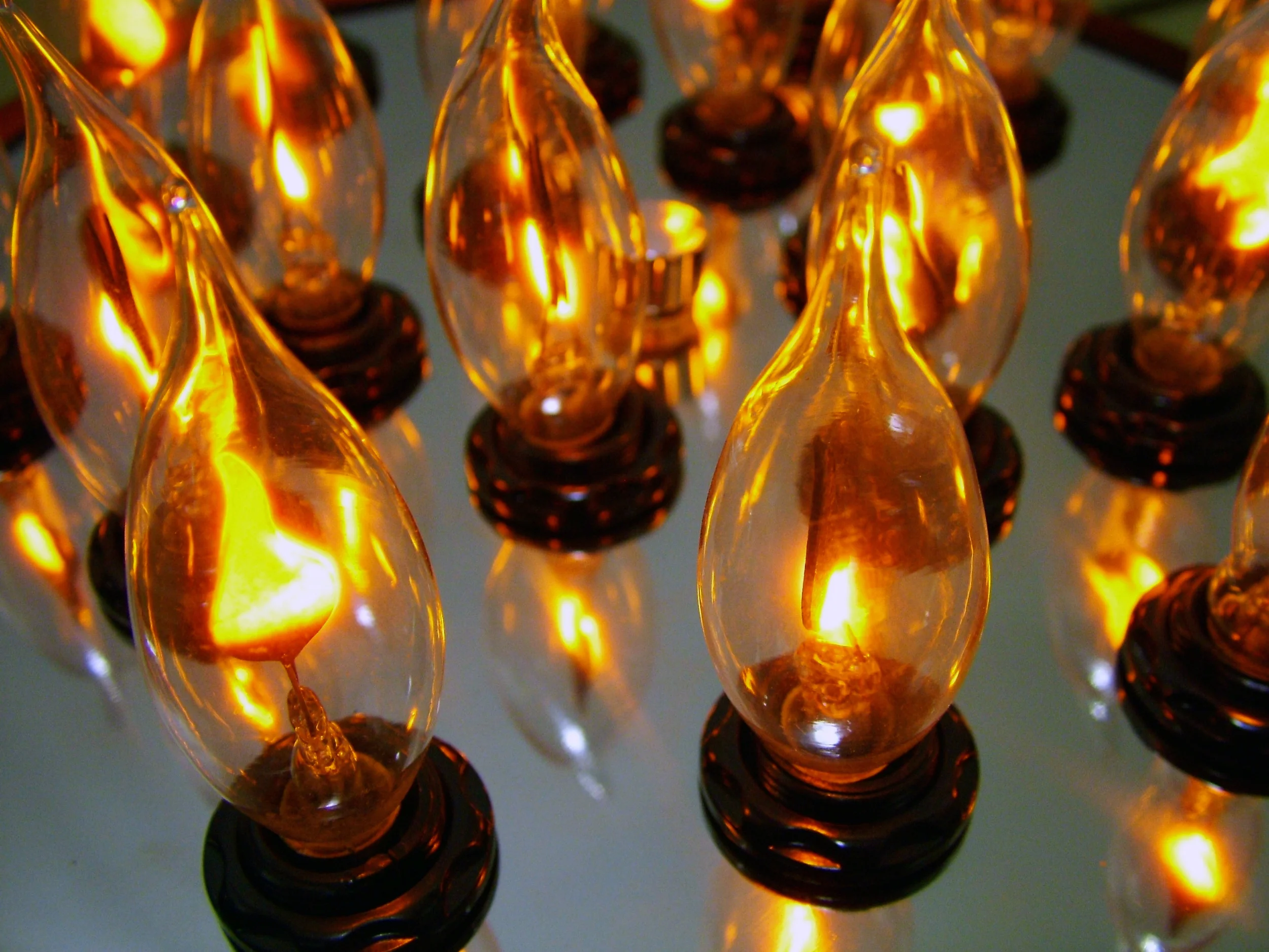 Wok Lamp - Detail