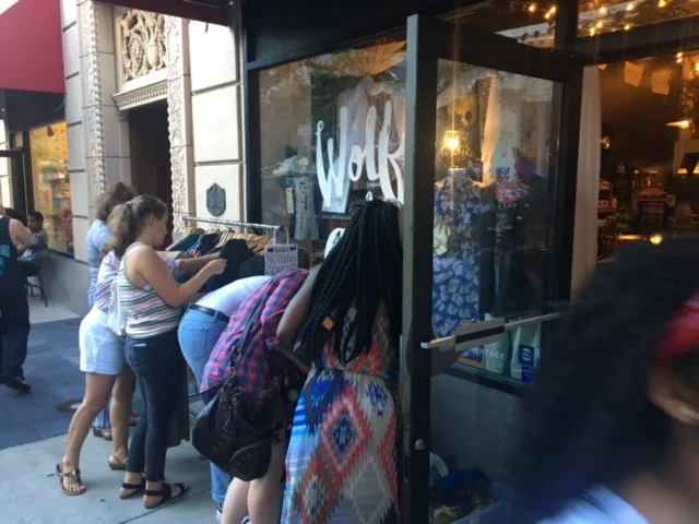 vintageshoppers.jpg